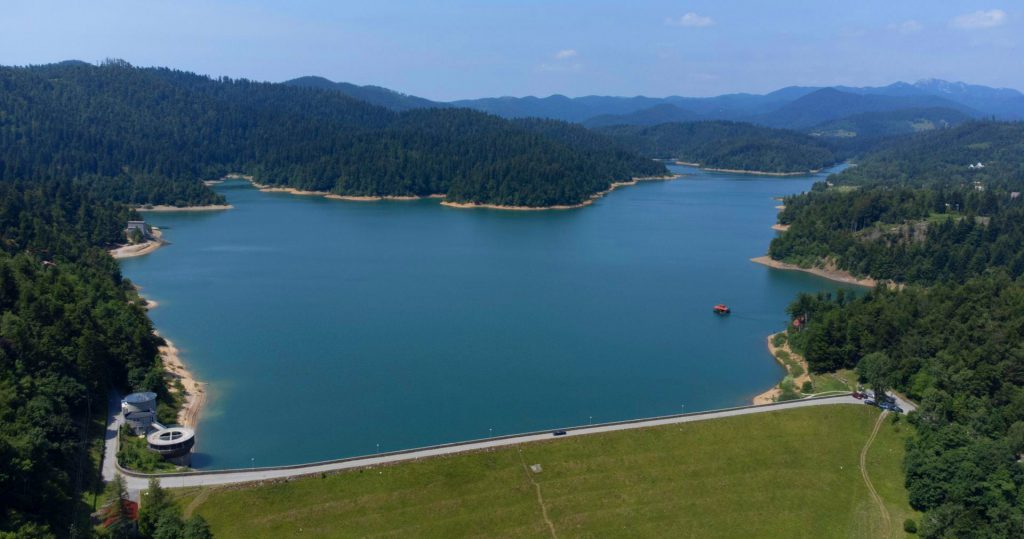 forest-tale-lokvarsko-jezero
